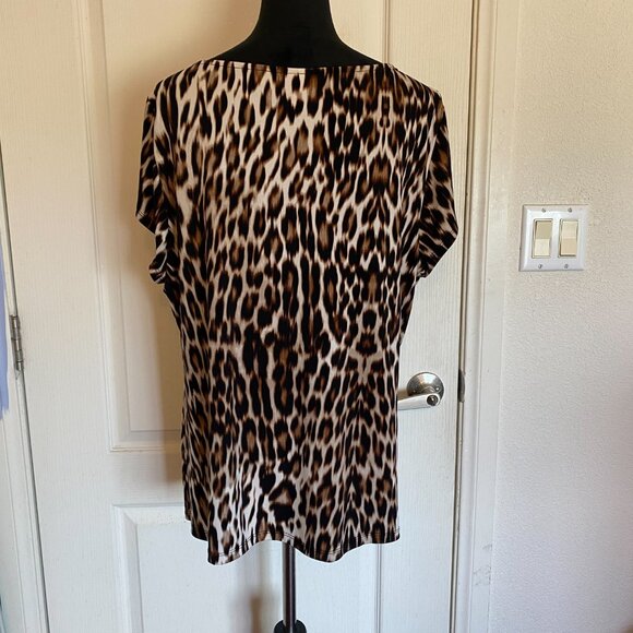 Worthington Brown Leopard Print Top - Picture 3 of 10